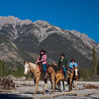 Banff: 2-dages overnatning i Backcountry Lodge-tur med hest