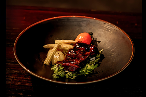 Immersive Six Dynasties Dining & Show Experience in Nanjing Regular Seat Meal+Costume+Headwear+Makeup（3 days in advance）