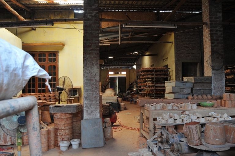 De Hanoi: visite du village de la céramique Bat Trang de 4 heuresVisite de groupe (max 15 personnes/groupe)
