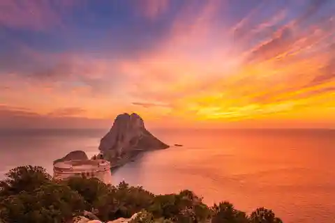 Ibiza: Hidden Wonders Tour mit Es Vedrà Aussichtspunkt
