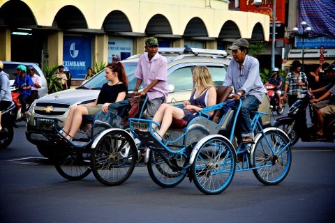 Discover China Town by Pedicab