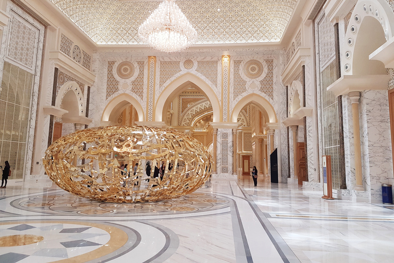 From Dubai: Abu Dhabi Tour Royal Palace & Etihad Towers Shared Group Tour in English