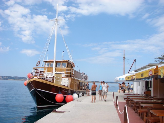 Visit From Baška Island Day Trip on a Traditional Ship with Lunch in London