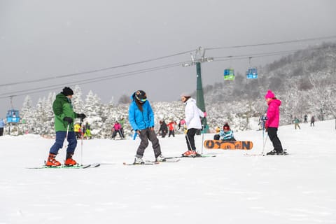 Bariloche: Cerro Catedral Ski Passes & Equipment