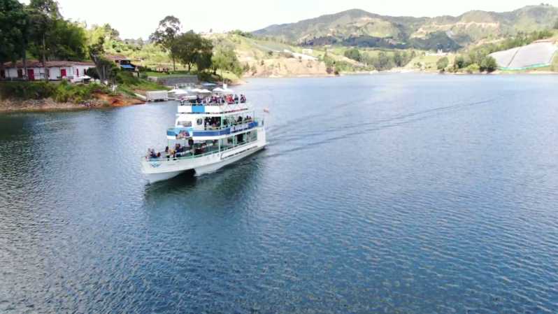 Rent a Party Boat in Guatape
