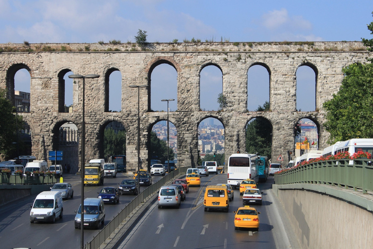 Roman Aqueduct, Sehzade Mosques &amp;Fatih Local Food MarketGuided tour to the Local Life