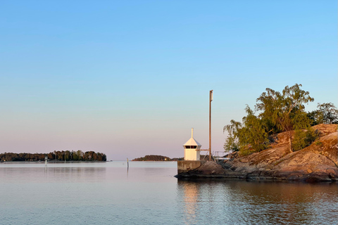 Helsinki: Private Boat Tour