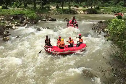 Krabi : Rafting en eaux vives et aventure en tyrolienne