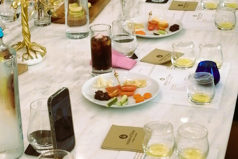 Olivenölverkostung in Athen