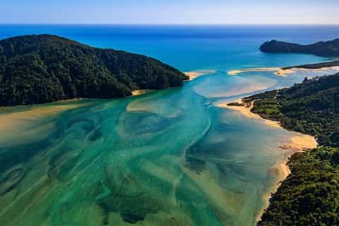 Golden Bay: Scenic Flight to Farewell Spit and Abel Tasman