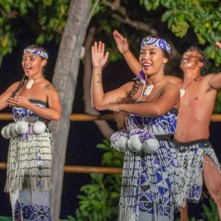Big Island: i viaggiatori del Pacifico Luau con buffet