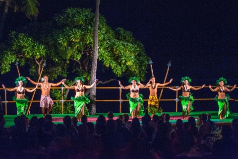 Isla Grande: Viajeros del Pacifico de Luau con BuffetKailua: Viajeros del Pacific Luau con Buffet