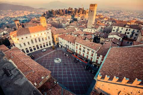 bergamo tour di 1 giorno a piedi della città da milano