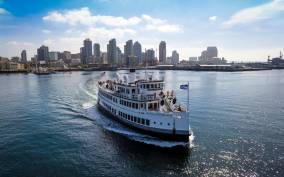 San Diego: Bay Sights and Sips Sunset Cruise