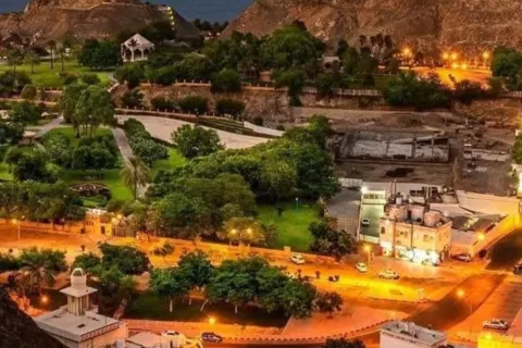 Muscat Tour : Explore Evening Muscat attractions