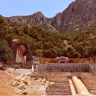 From Sousse or Hammamet: Guided Tour of Dougga and Zaghouan
