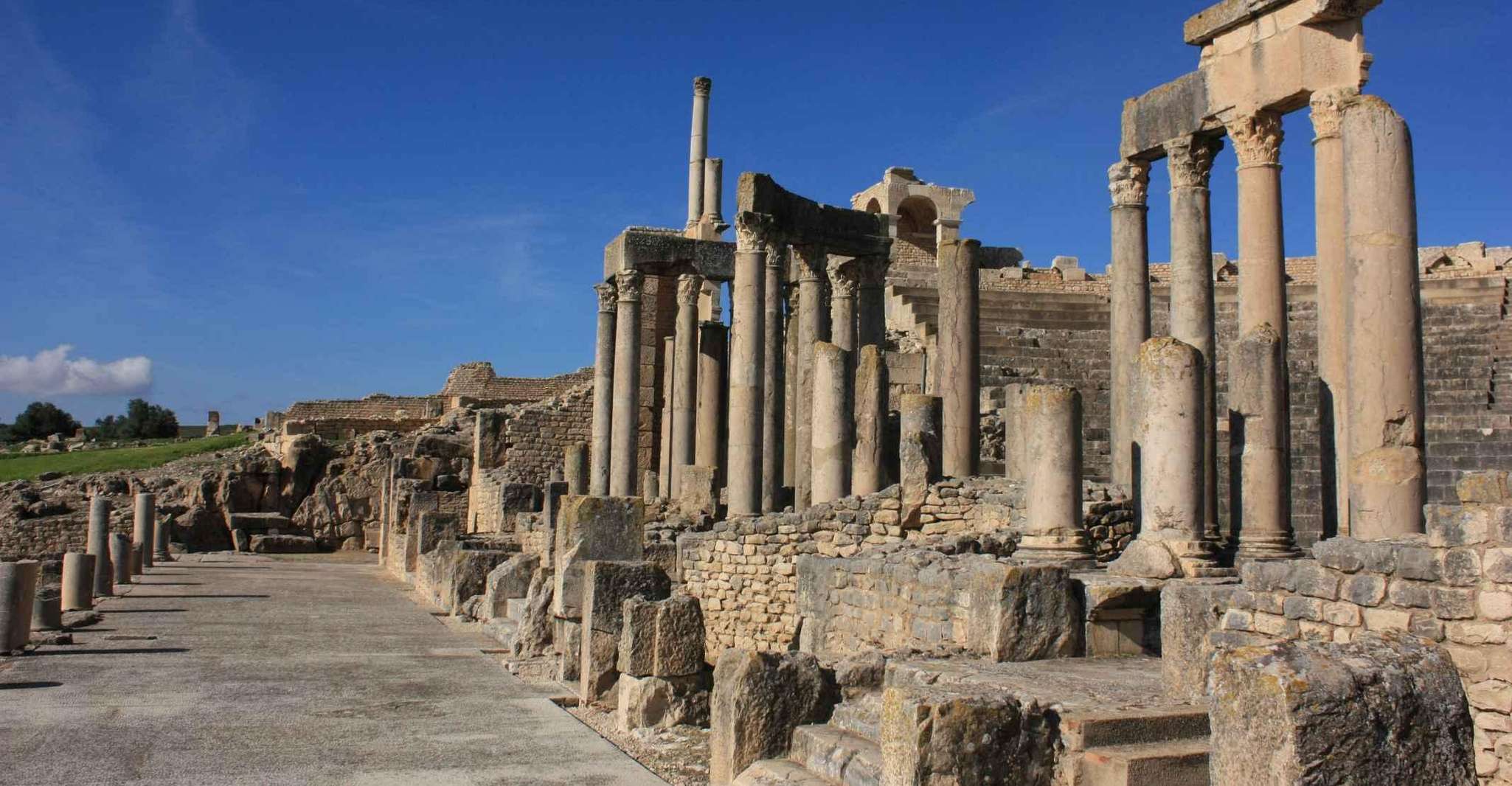 De Sousse ou Hammamet, Visite guidée de Dougga et Zaghouan - Hizvo