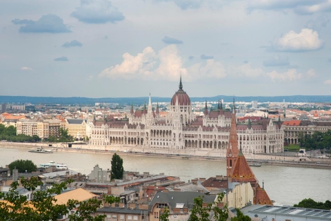 Budapest: Multilingual Highlights Tour Private Tour in English