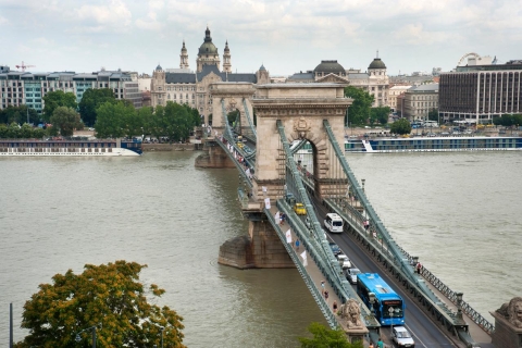 Budapest: tour multilingüe de lo más destacadoTour privado en inglés