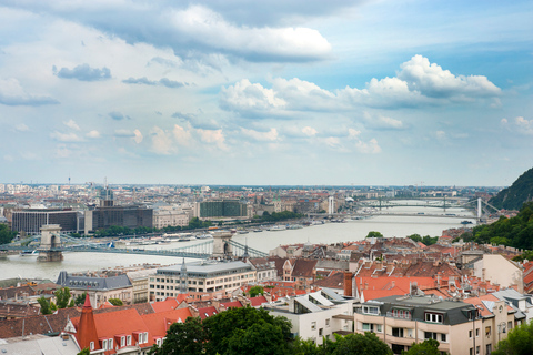 3-Hour Orientation Walking Tour of Buda and Pest Private Tour in French, German, Italian, Russian, Spanish