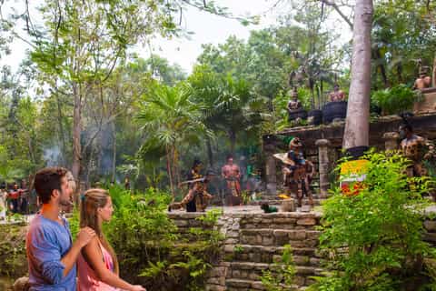 Cancun & Rivera Maya: Xcaret Plus & Chichen Itzá 2-Day Combo