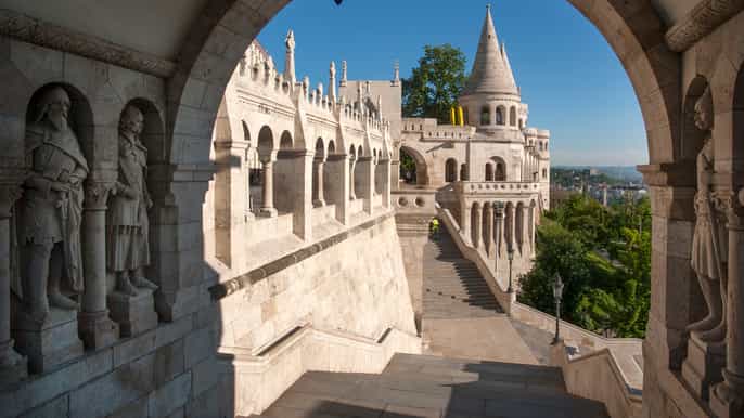 budapest walking tour with a professional local guide