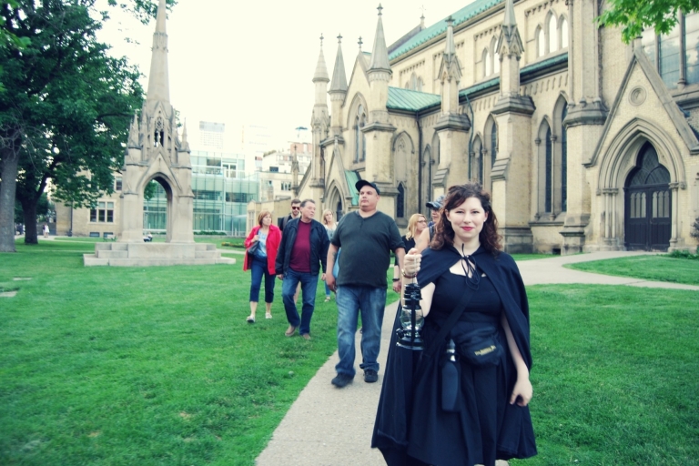 Toronto: Haunted Night Walking Tours Campus Secrets and Spectres (75-Minutes)