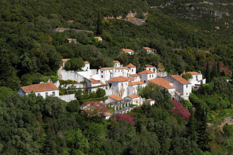 Excursão ao Parque Nacional de Sesimbra e Arrábida com degustação de vinhosSesimbra e Parque Natural da Arrábida com Degustação Vinho