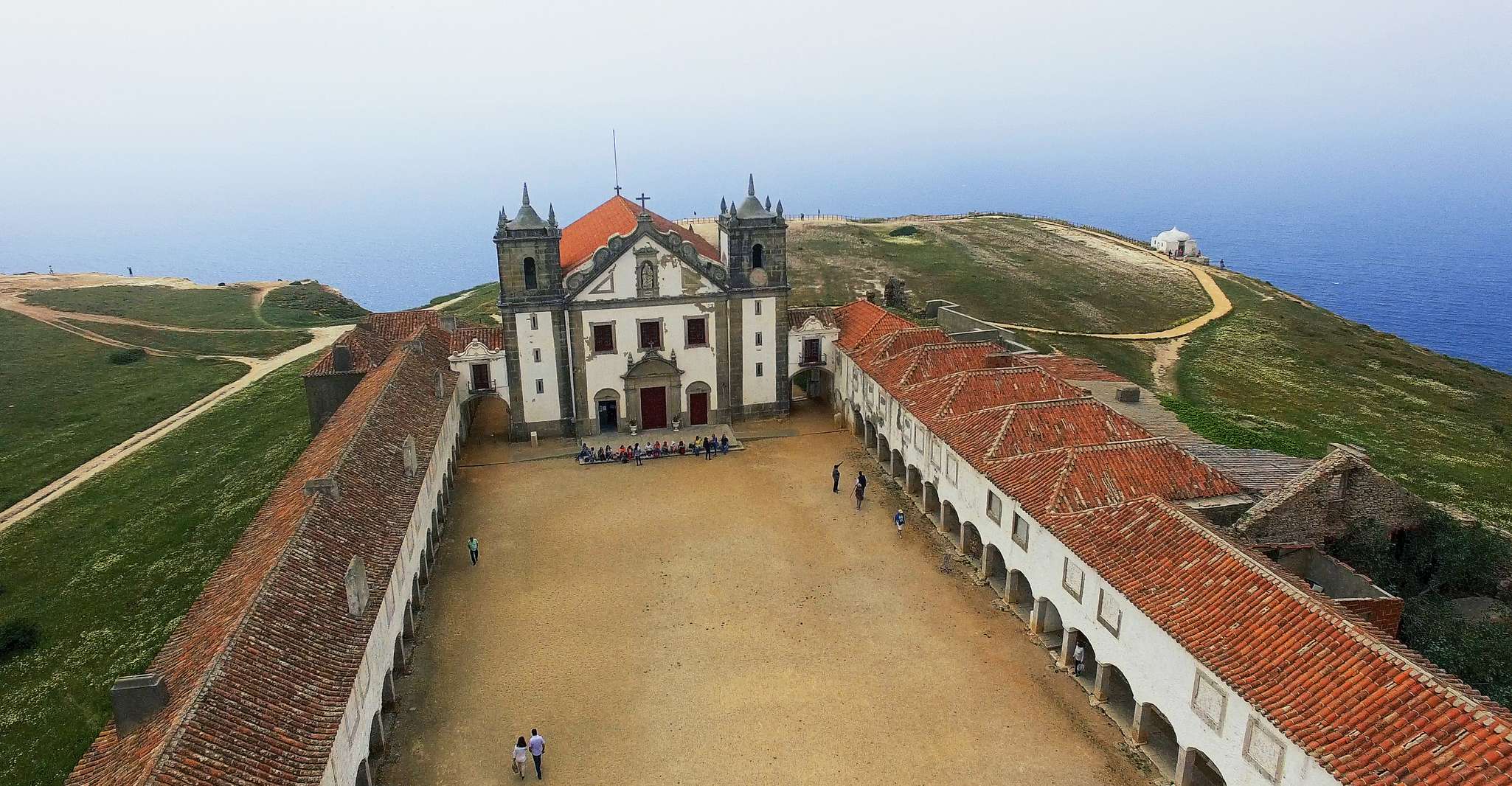 Sesimbra ve Arrbida Ulusal Park Turu ile Şarap Tadımı - Hizvo