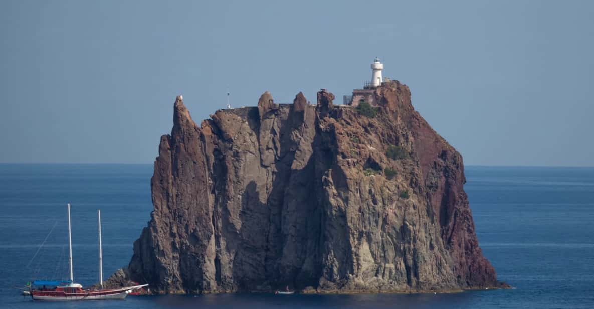 Depuis Milazzo : Panarea et éruption du Stromboli de nuit