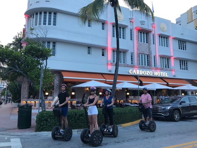 Tur de noapte pe segway în South Beach