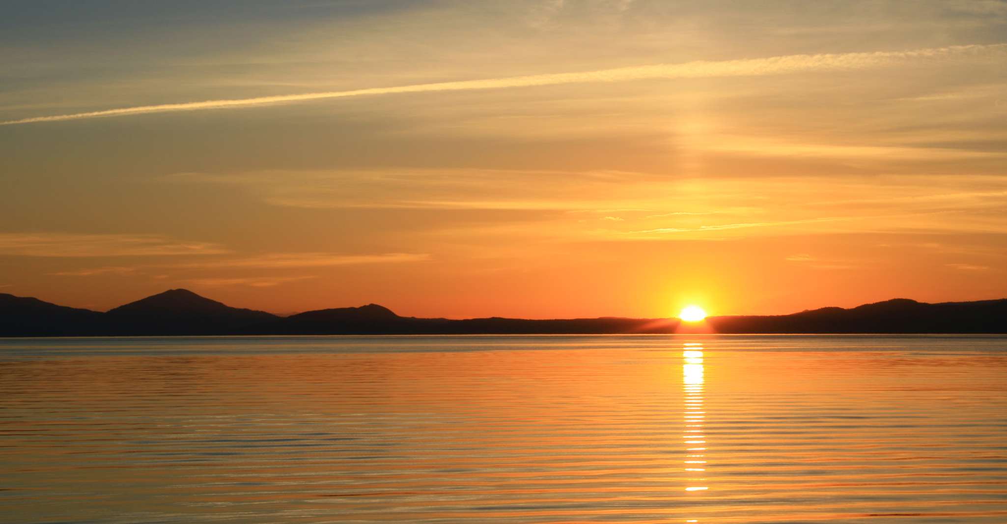 Lake Taupo, 1.5-Hour Maori Rock Carvings 5,00 PM Cruise - Housity