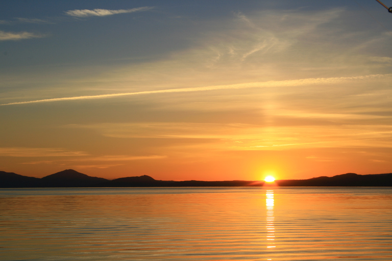 Lake Taupo: 1.5-Hour Maori Rock Carvings 5:00 PM Cruise