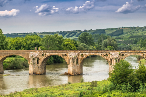 De Bucareste: viagem de um dia para grupos pequenos para a Bulgária medieval