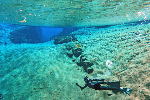 De Reykjavik : snorkeling à Silfra avec photos sous-marinesOption combinaison étanche