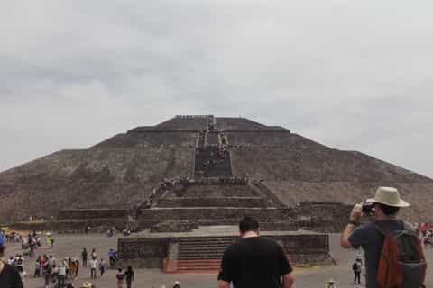 Teotihuacán, Plaza de las Tres Culturas, and Acolman Tour