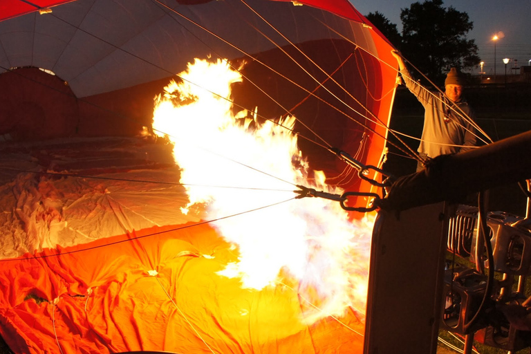 Geelong: Balloon Flight at Sunrise with Breakfast