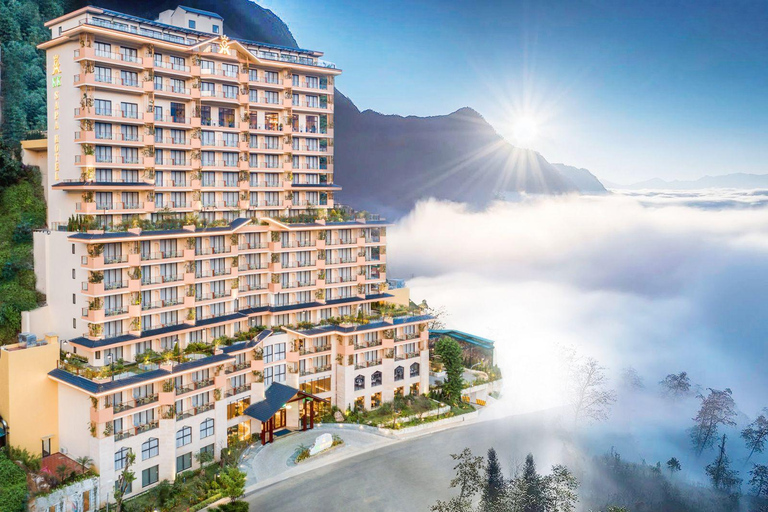 Hanoi: Private tour 2-Days Sapa and Cat Cat Village TrekHanoi: Group tour 2-Days Sapa and Cat Cat Village Trek