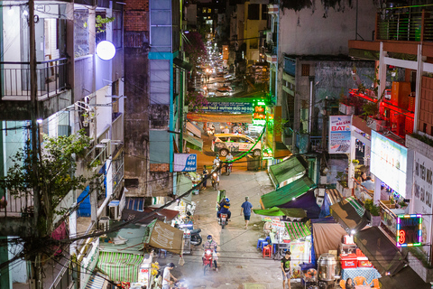 Hô-Chi-Minh-Ville : visite street food privée en motoHô-Chi-Minh-Ville : visite gourmande nocturne à moto