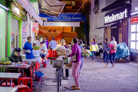 Hô-Chi-Minh-Ville : visite street food privée en motoHô-Chi-Minh-Ville : visite gourmande nocturne à moto