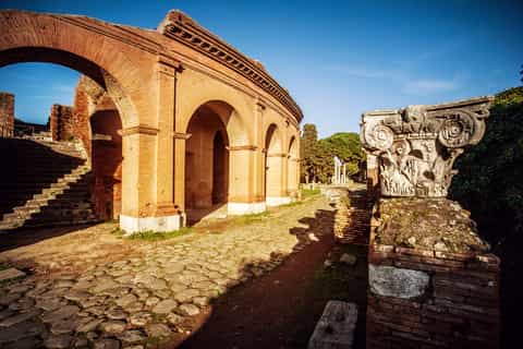 Ostia Antica Guided Tour with Local Archaeologist