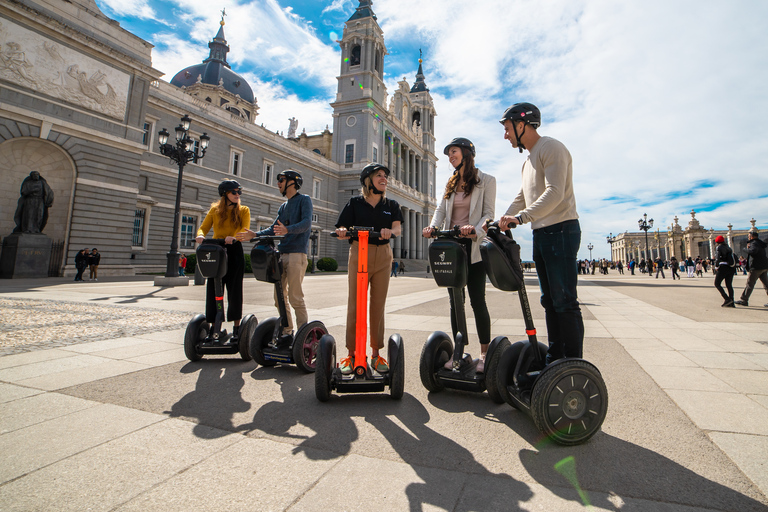 Madrid: tour in segway della città vecchia di 1,5 oreMadrid: tour in Segway di 1,5 ore con i punti salienti della città vecchia