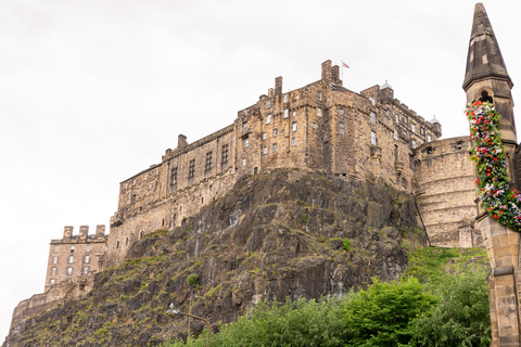 Edinburgh: Harry Potter Magical Guided Walking TourGroup Tour in Spanish