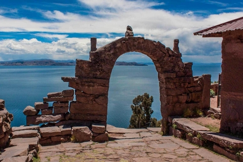 Lago Titicaca: tour de 2 días de uros, Amantaní y TaquileTour con punto de encuentro