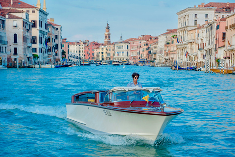 Esperienza privata di Venezia: Tour della città e tour in barca a piediTour con guida parlante inglese