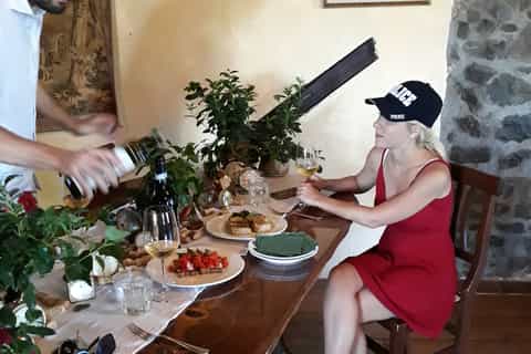 From Rome: Private Frascati 3-Hour Wine Tasting Tour