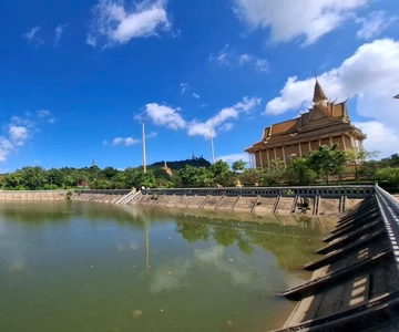 Phnom Penh: Oudong Mountain Day Trip with Lunch