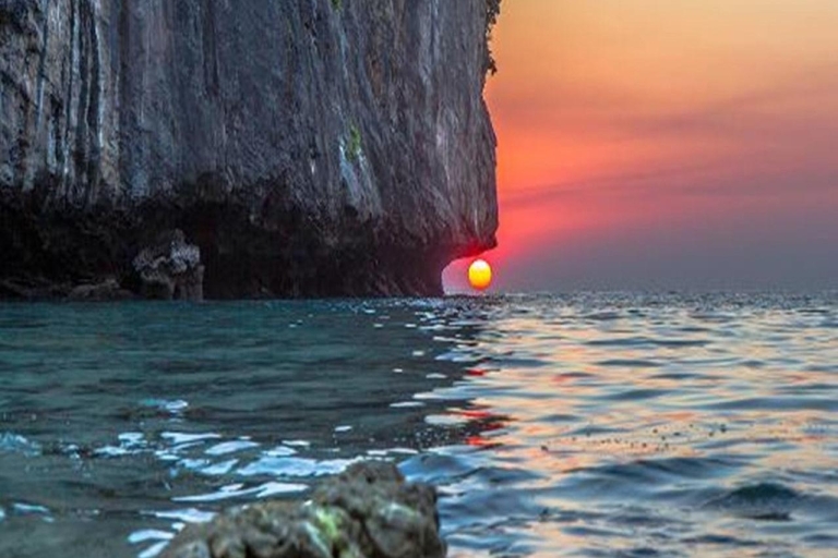Koh Phi Phi: Private Sonnenuntergang & Meeresleuchten Tour