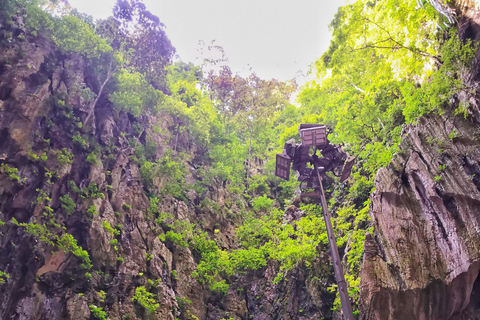 Kuala Lumpur: Suburbs and Batu Caves Half-Day TourShared Tour for a Minimum of 2 Adults