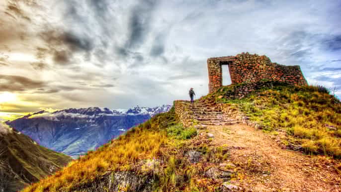 cusco private fullday inti punku hike to the sun gate